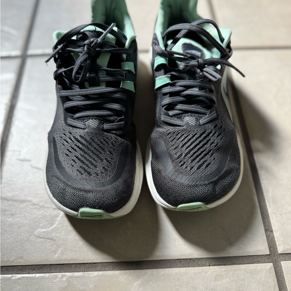 Women’s Altra provision 6 - Picture 4 of 5